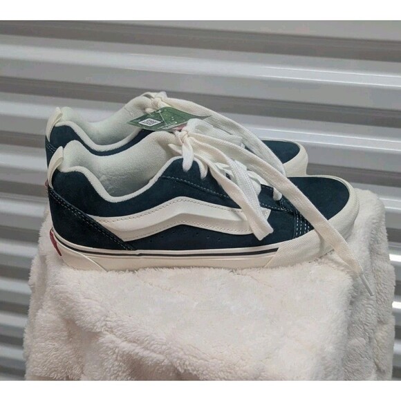 Vans Knu Skool Size 6 Mens / 7.5 Women's Suede Green Sneakers - Picture 4 of 14